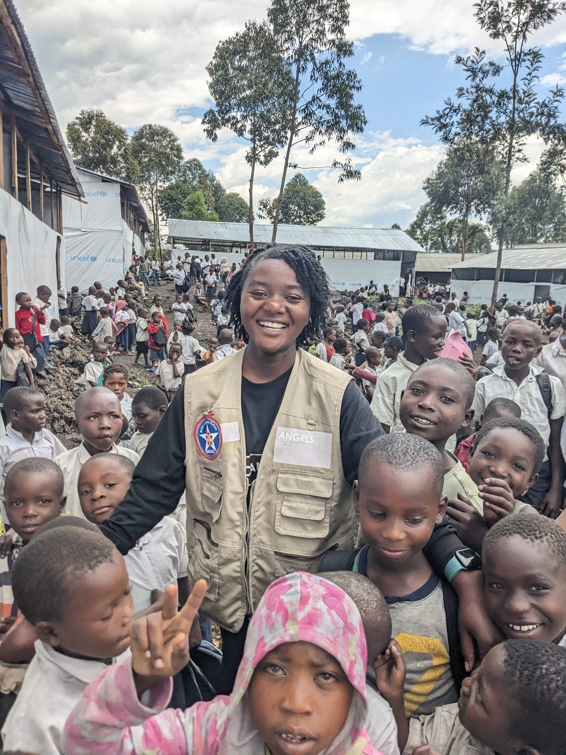 ANGELS-ONGD proche des enfants PDIs pour les activités récréatives et psyco.